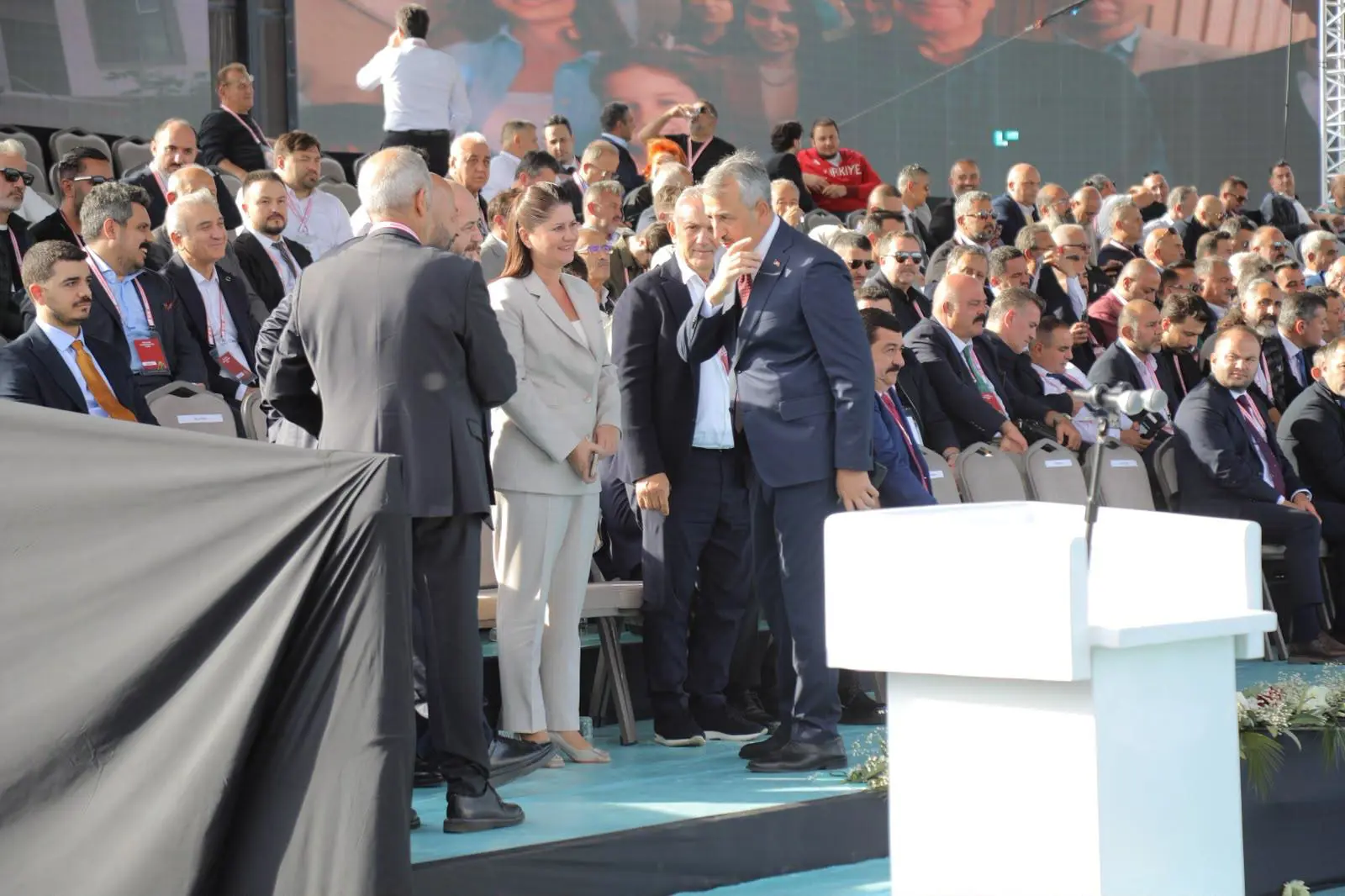 BAŞKAN GENCAN, YAĞLI GÜREŞ CUMHURBAŞKANLIĞI KUPASI’NA KATILDI galeri görseli